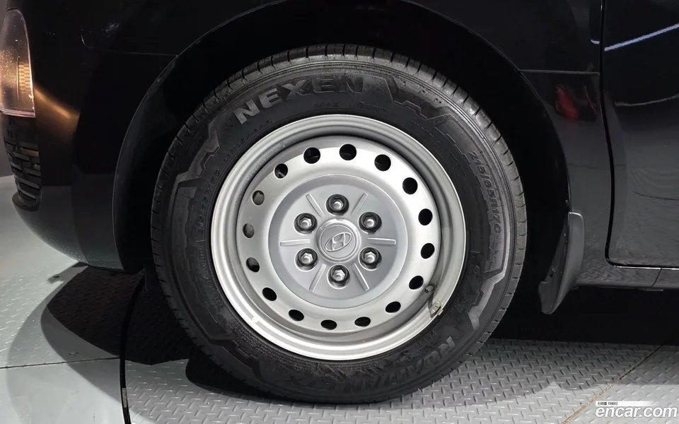 Hyundai Staria 11 2024 — миниатюра 5