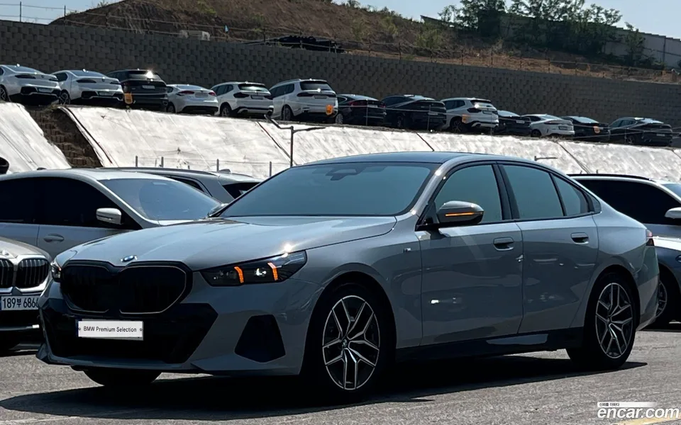 BMW 5 Series 2024