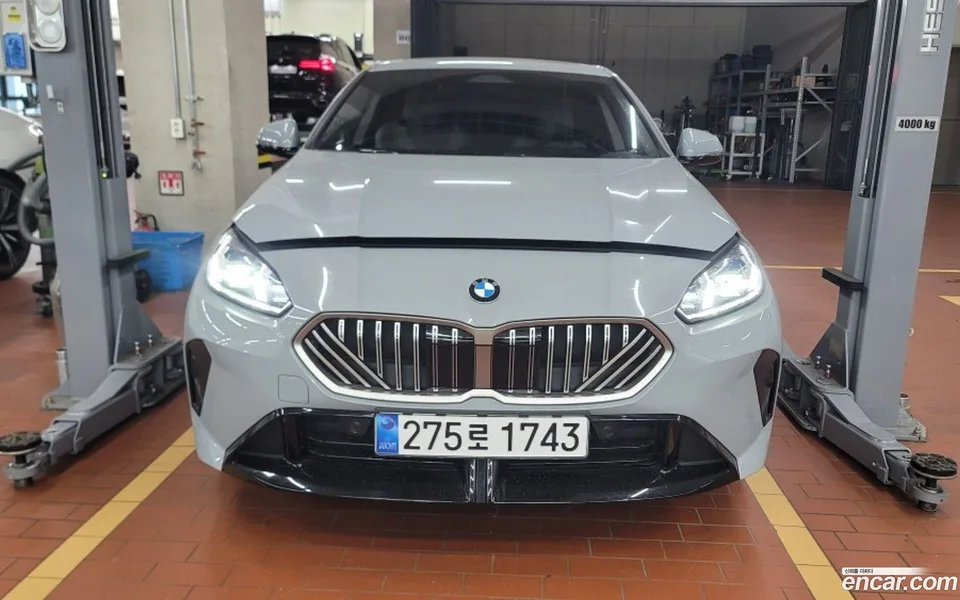 BMW 2 Series Gran Coupe 220 M 2025 — миниатюра 3