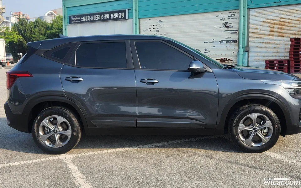 Kia Seltos 1.6 2WD 2024 — миниатюра 2