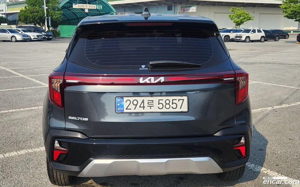 Kia Seltos 1.6 2WD 2024 — миниатюра 3
