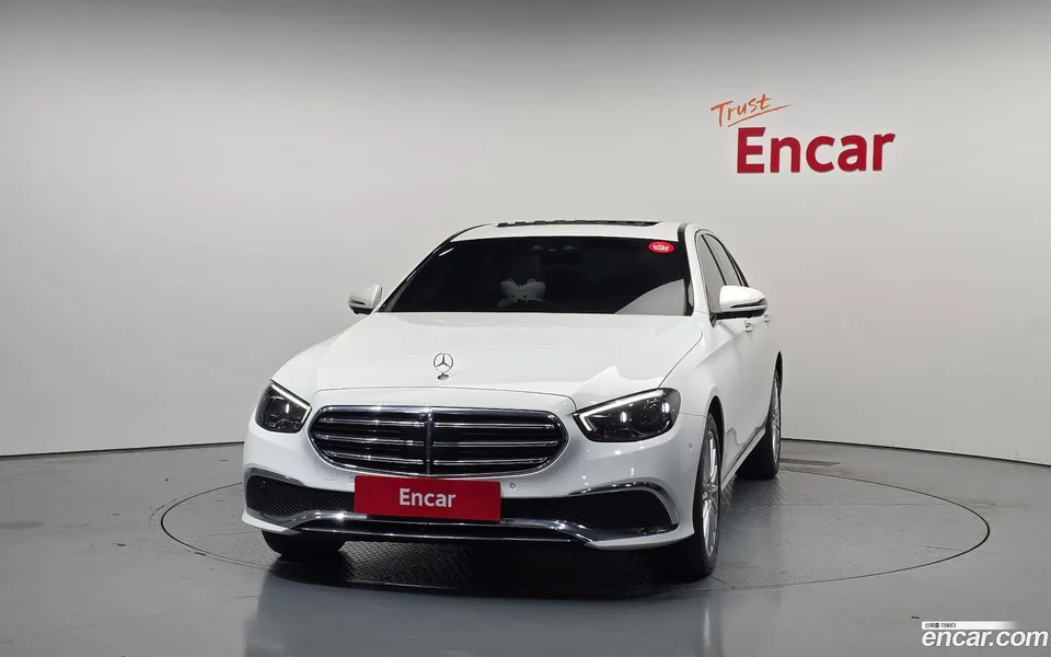 Mercedes-Benz E-Class E250 2023 — миниатюра 3
