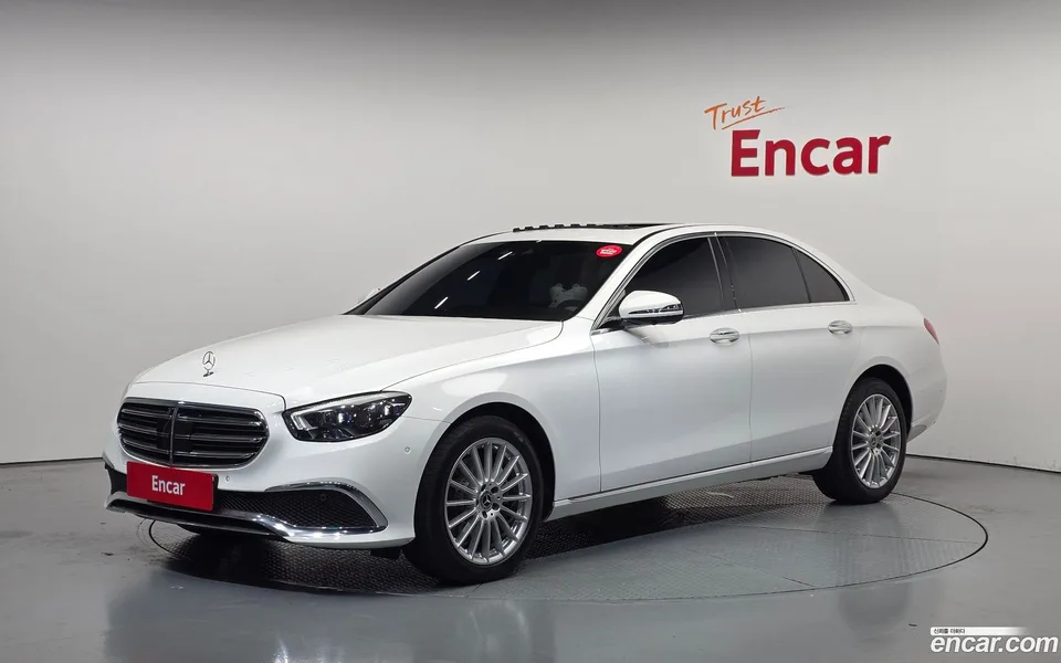 Mercedes-Benz E-Class 2023