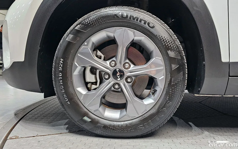 Kia Seltos 1.6 2WD 2024 — миниатюра 2