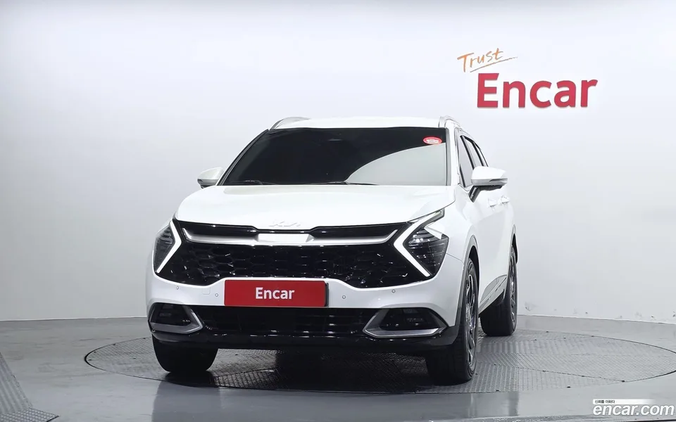 Kia Sportage 1.6 2WD 2024 — фото 1, купить с доставкой в Москву