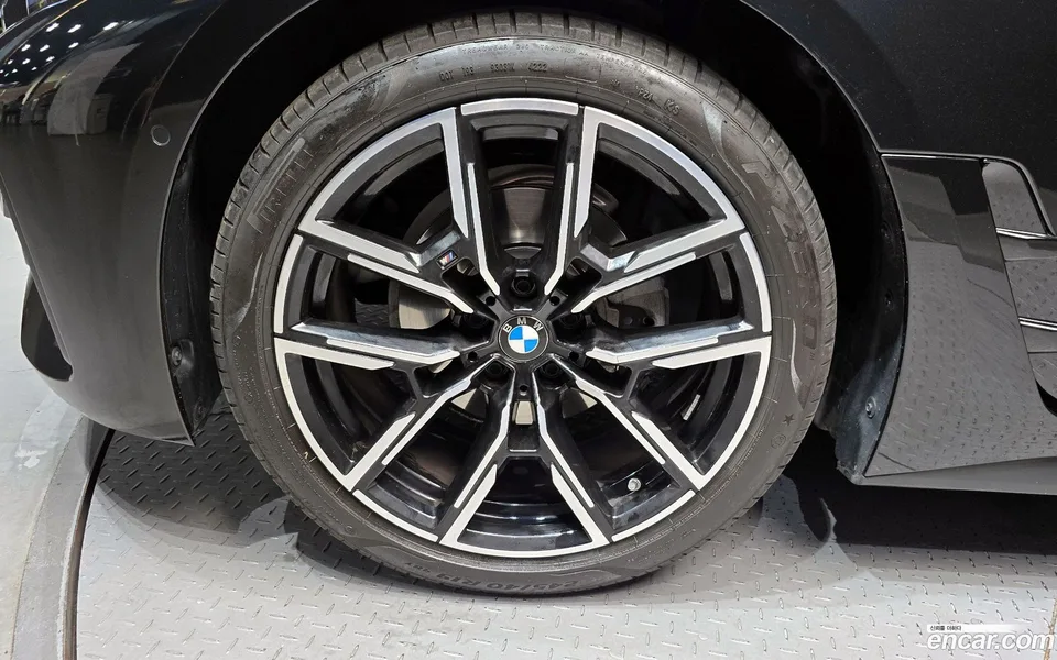 BMW 4 Series 420i M 2023 — миниатюра 2
