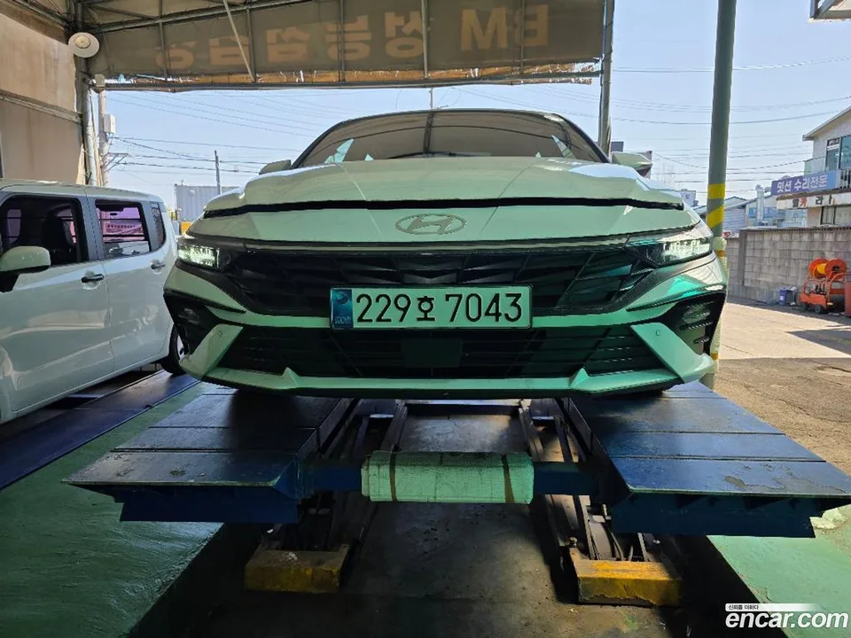 Hyundai Avante CN7 1.6 2024 — фото 1, купить с доставкой в Москву