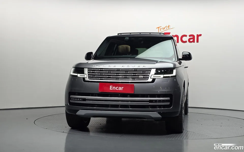 Land Rover Range Rover P550E AB 2025 — миниатюра 3