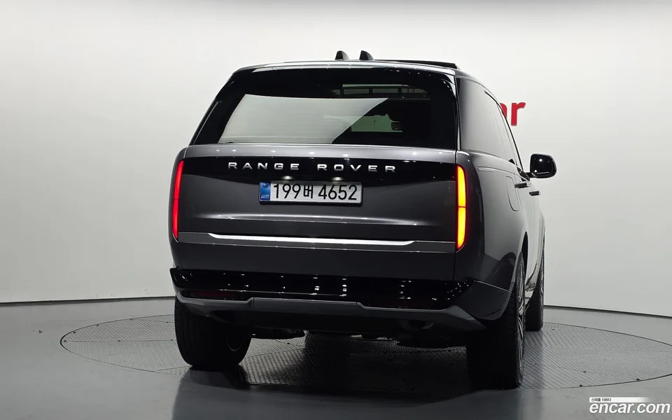 Land Rover Range Rover P550E AB 2025 — миниатюра 4