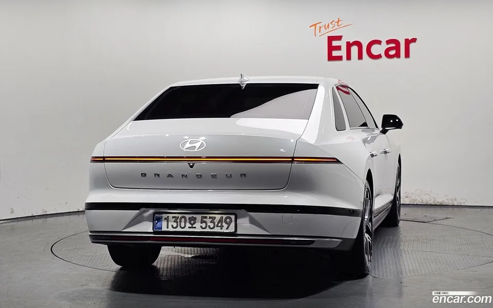 Hyundai Grandeur 2.5 2WD 2023 — миниатюра 4