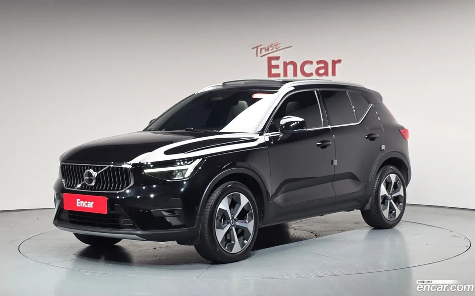 Volvo XC40 2023