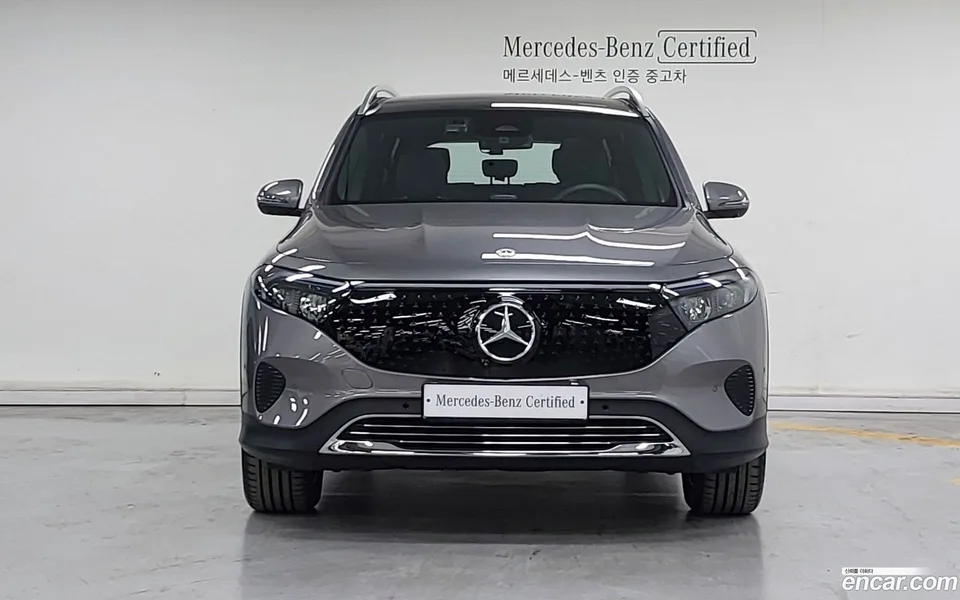 Mercedes-Benz EQB EQB300 4MATIC 2025 — thumbnail 3