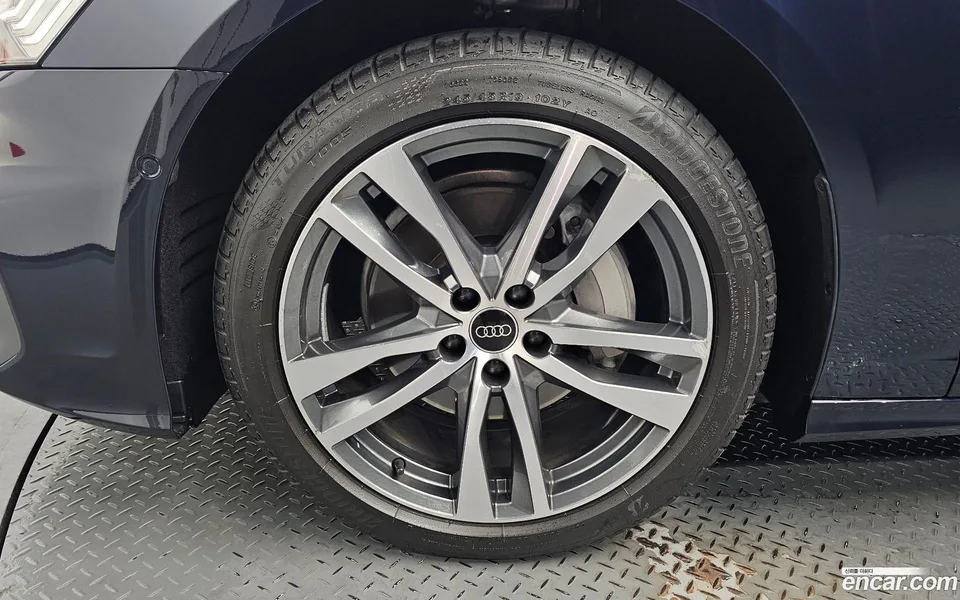 Audi A6 45 TFSI 2023 — миниатюра 2