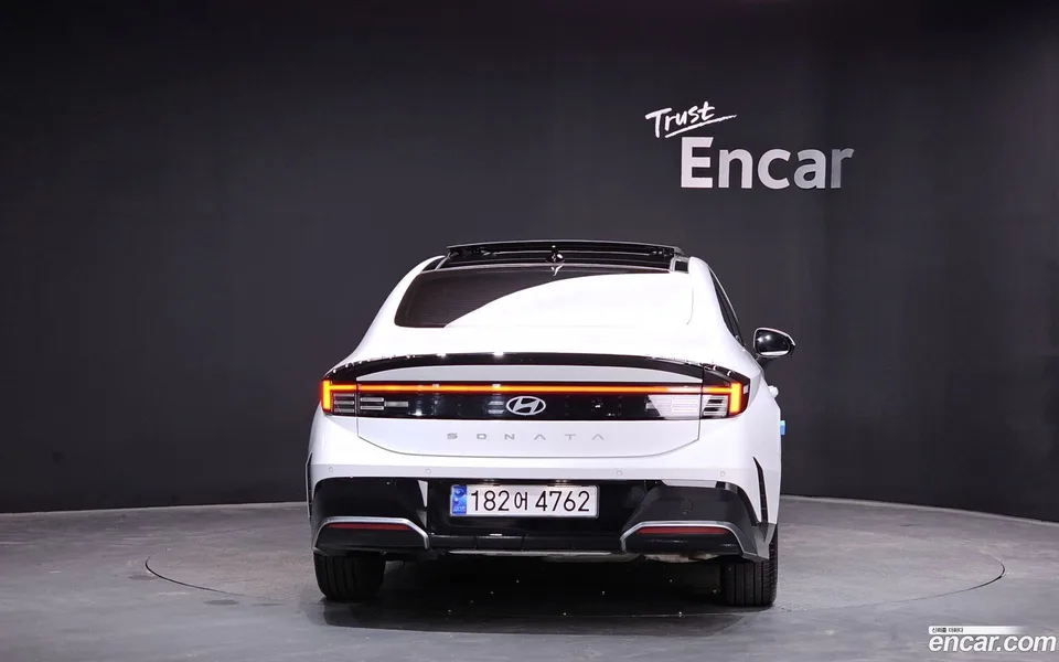 Hyundai Sonata The Edge 2.0 2023 — миниатюра 4