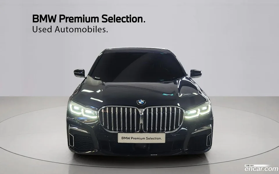 BMW 7 Series 740Li xDrive M 2022 — миниатюра 3