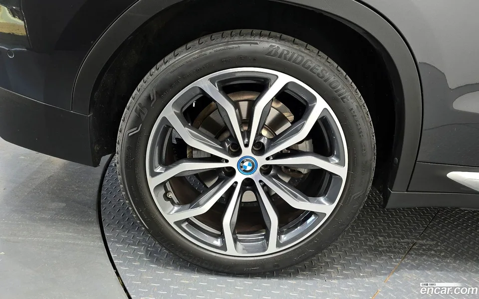 BMW X3 xDrive 30e 2022 — миниатюра 5