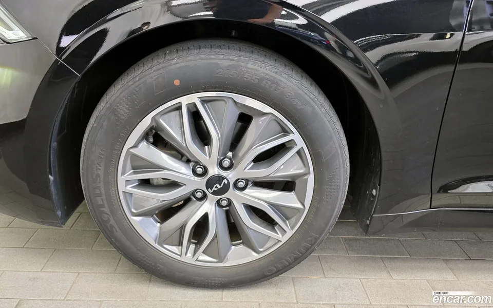 Kia K5 Hybrid 2022 — миниатюра 2