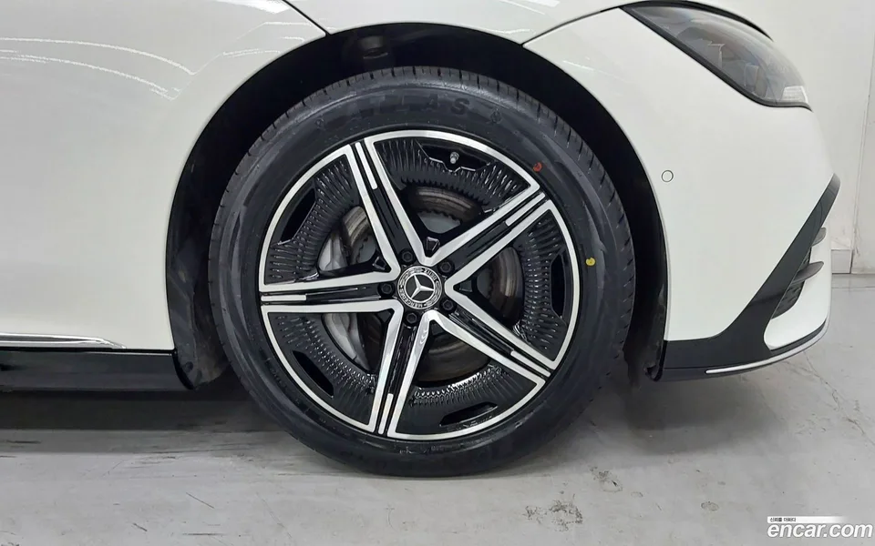 Mercedes-Benz EQE EQE350+ 2024 — миниатюра 2