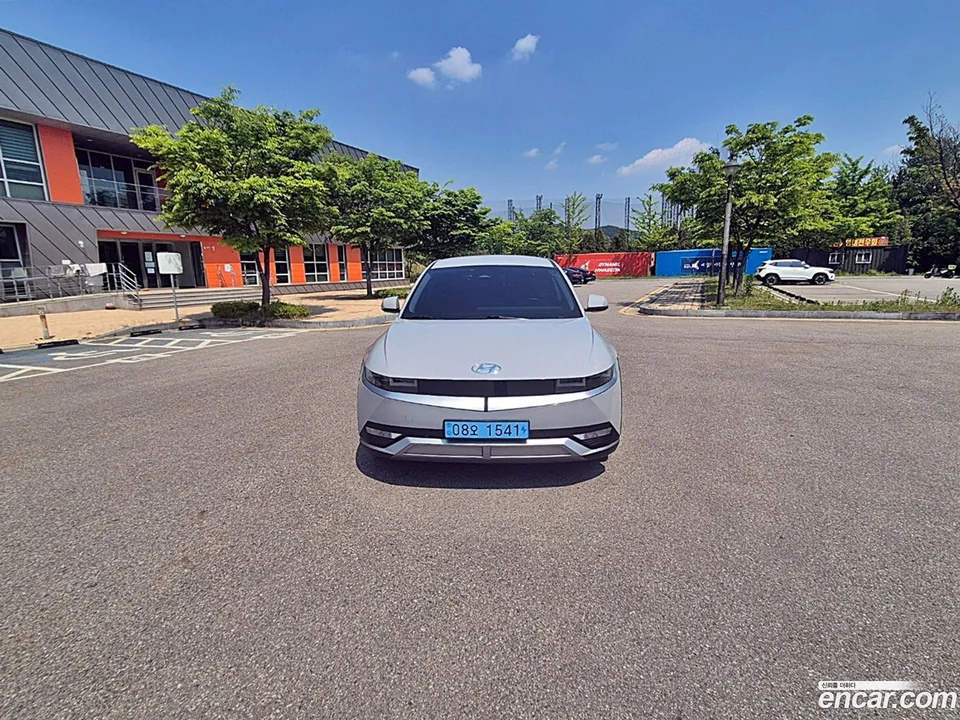 Hyundai Ioniq 5 2023 — миниатюра 3