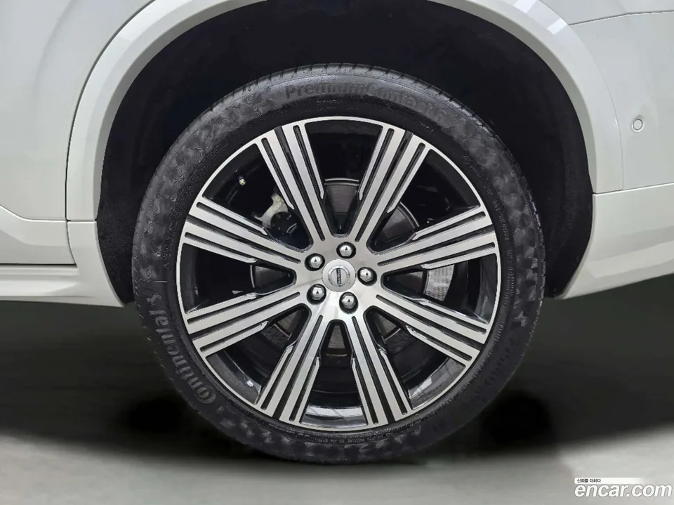 Volvo XC90 T8 2022 — миниатюра 5