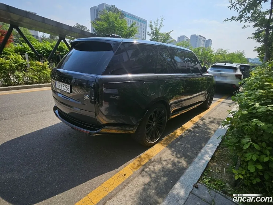 Land Rover Range Rover P530 AB LWB 2023 — миниатюра 4