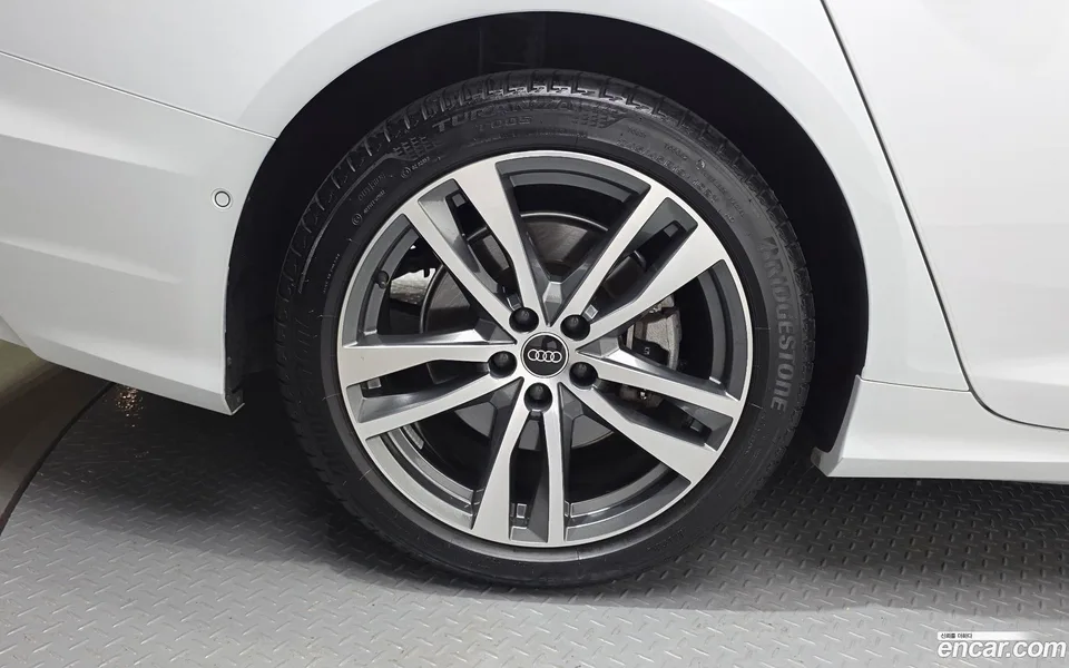 Audi A6 45 TFSI 2023 — миниатюра 2