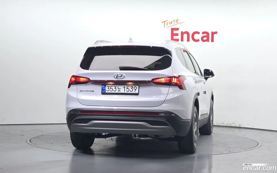 Hyundai SantaFe 2.2 2WD 2022 — миниатюра 4