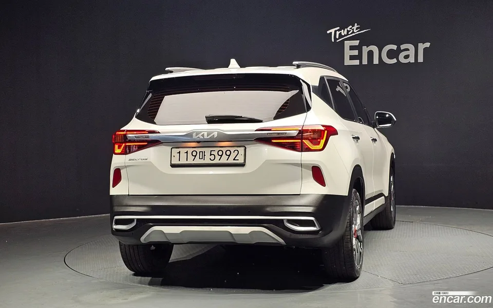 Kia Seltos 1.6 2WD 2022 — миниатюра 4