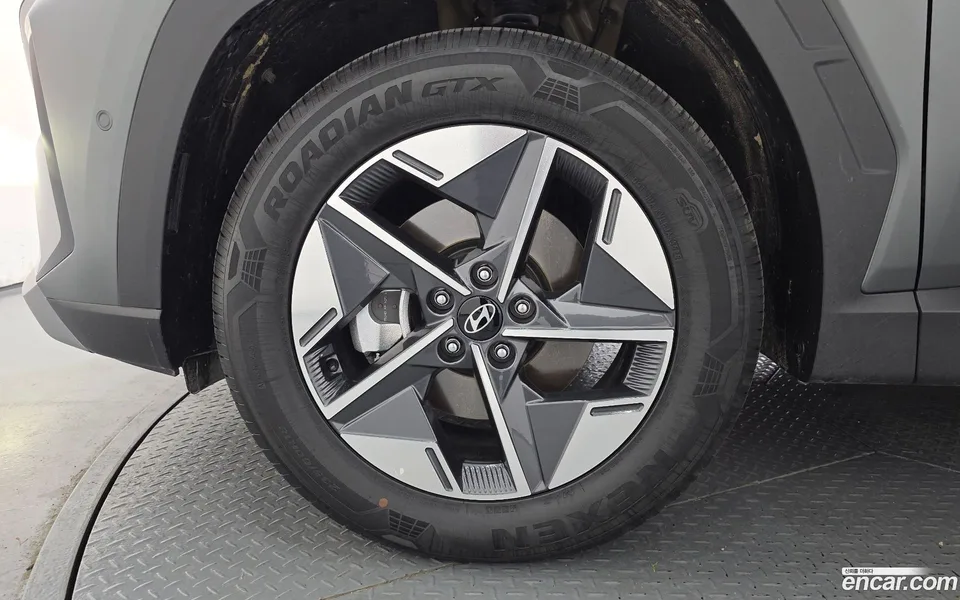 Hyundai Tucson NX4 1.6 2WD 2025 — миниатюра 2