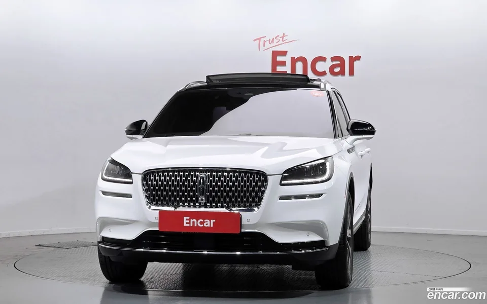 Lincoln Corsair 2.0 AWD 2022 — миниатюра 3
