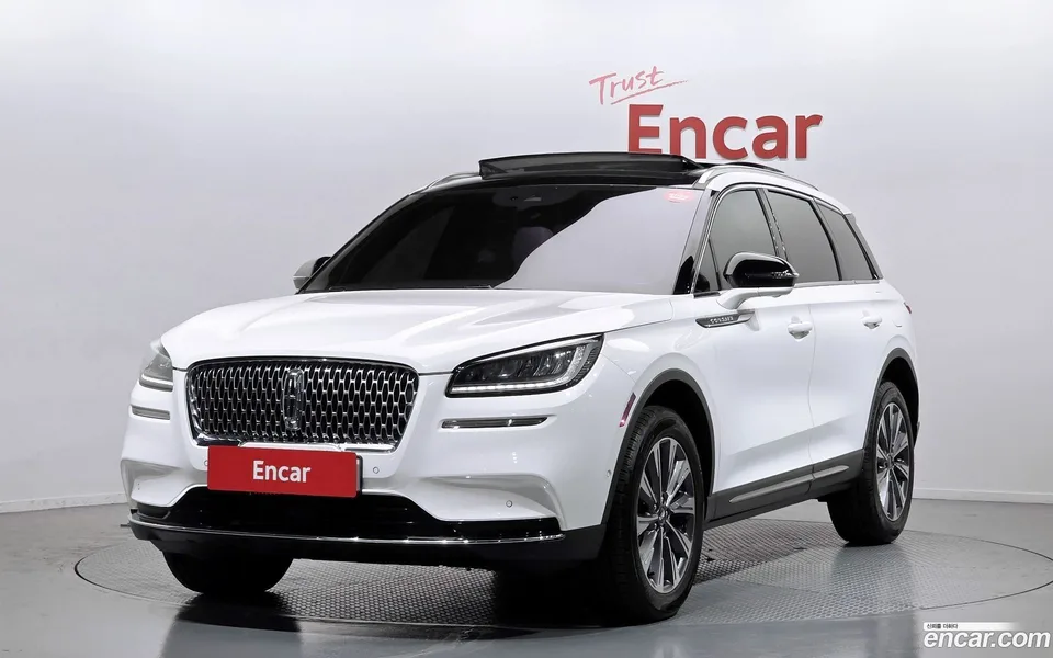 Lincoln Corsair 2.0 AWD 2022 — фото 1, купить с доставкой в Москву