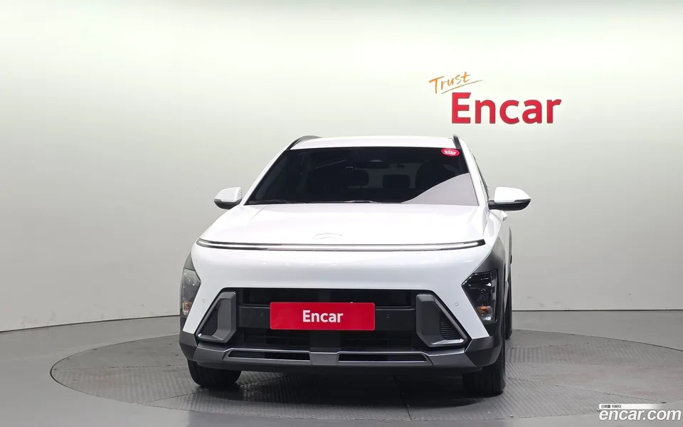 Hyundai Kona 2.0 2WD 2023 — миниатюра 3