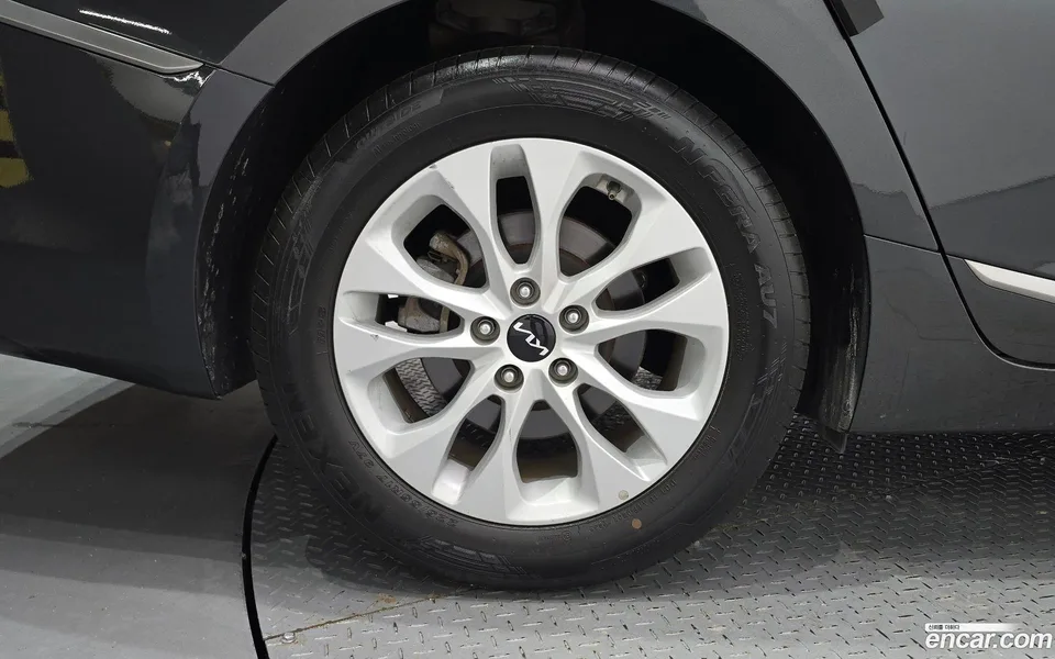Kia K8 2.5 2WD 2022 — миниатюра 2