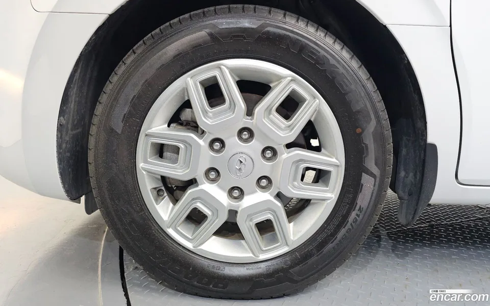 Hyundai Staria 11 2022 — миниатюра 5