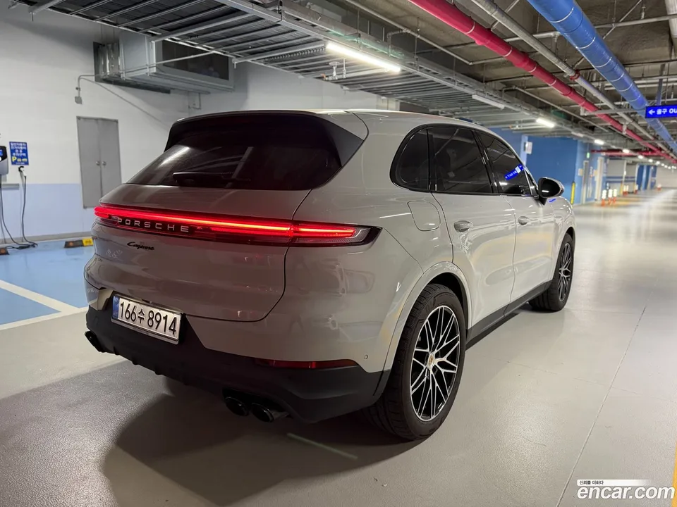 Porsche Cayenne 3.0 2025 — миниатюра 2