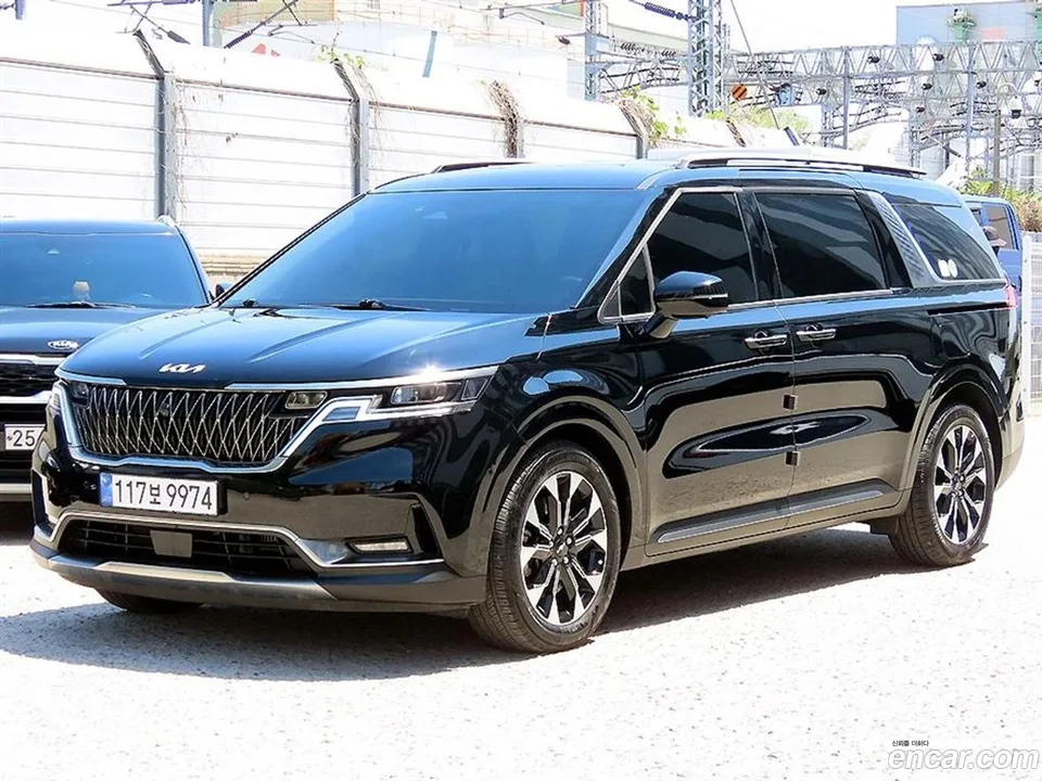 Kia Carnival 9 2023 — фото 1, купить с доставкой в Москву