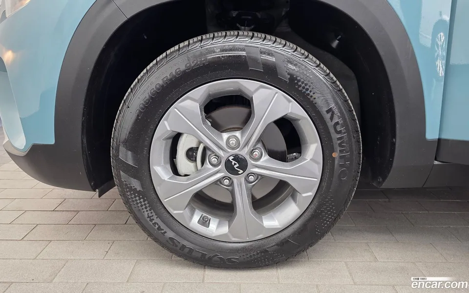 Kia Seltos 2.0 2WD 2023 — миниатюра 2