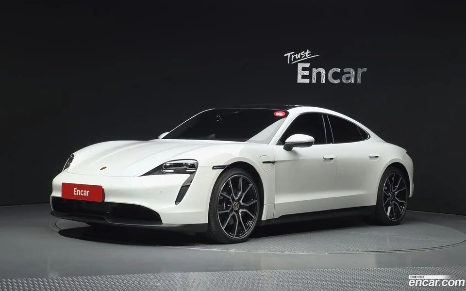 Porsche Taycan 2023 — фото 1, купить с доставкой в Москву
