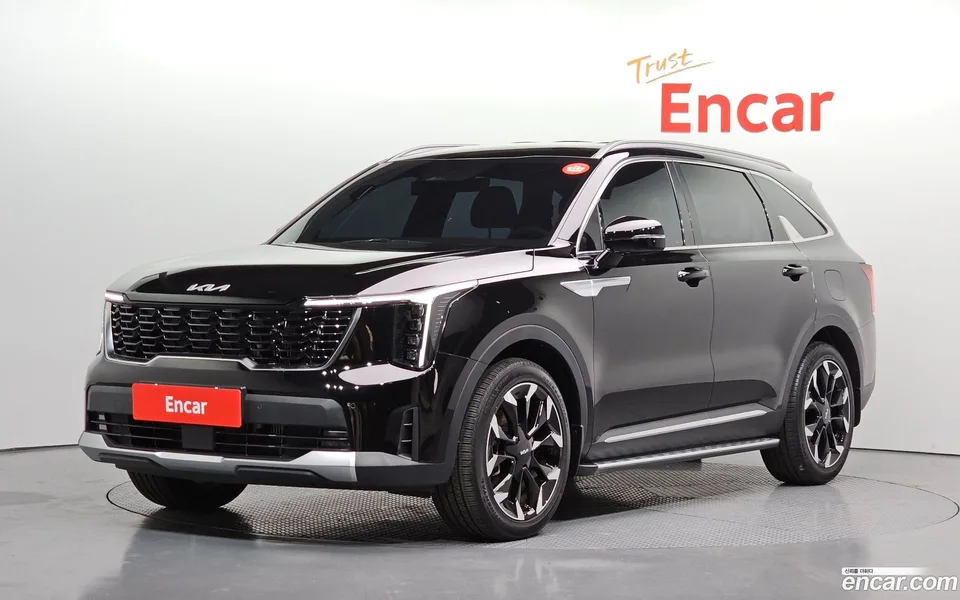 Kia Sorento 2.5T 2WD 2023 — фото 1, купить с доставкой в Москву