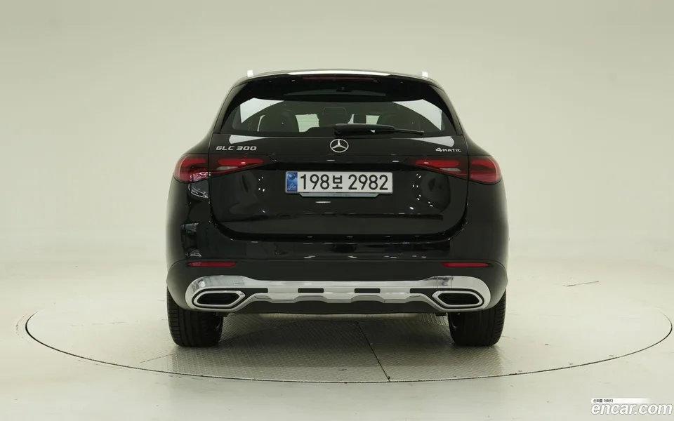Mercedes-Benz GLC-Class GLC300 4MATIC 2025 — миниатюра 4