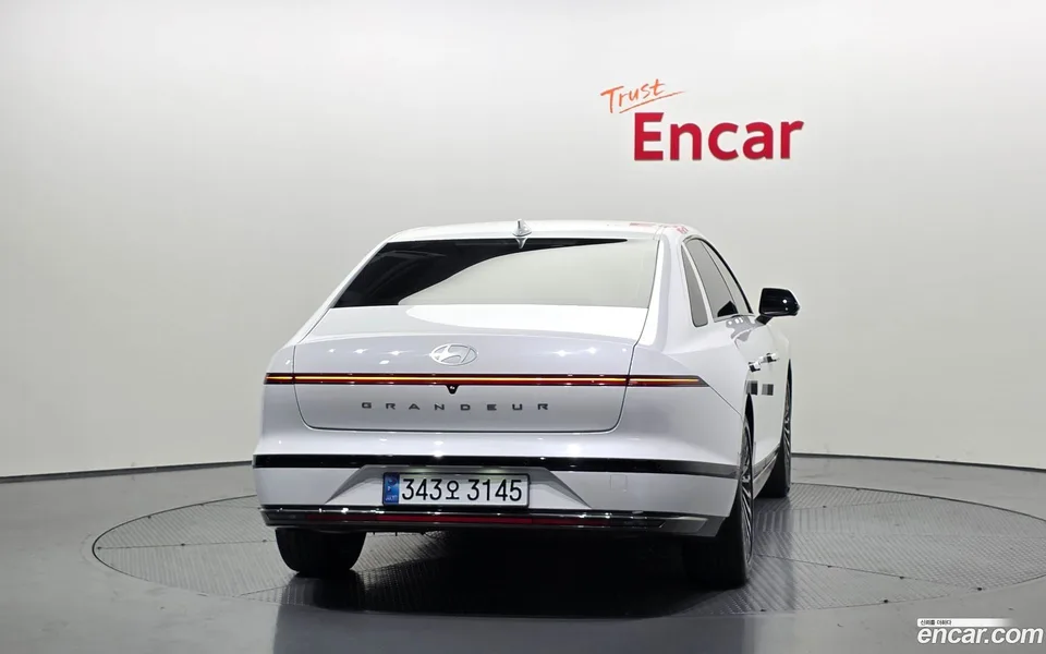 Hyundai Grandeur 2.5 2WD 2023 — thumbnail 4