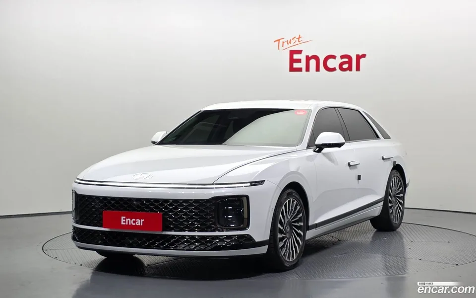 Hyundai Grandeur 2.5 2WD 2023 — photo 1, buy with delivery to Moscow