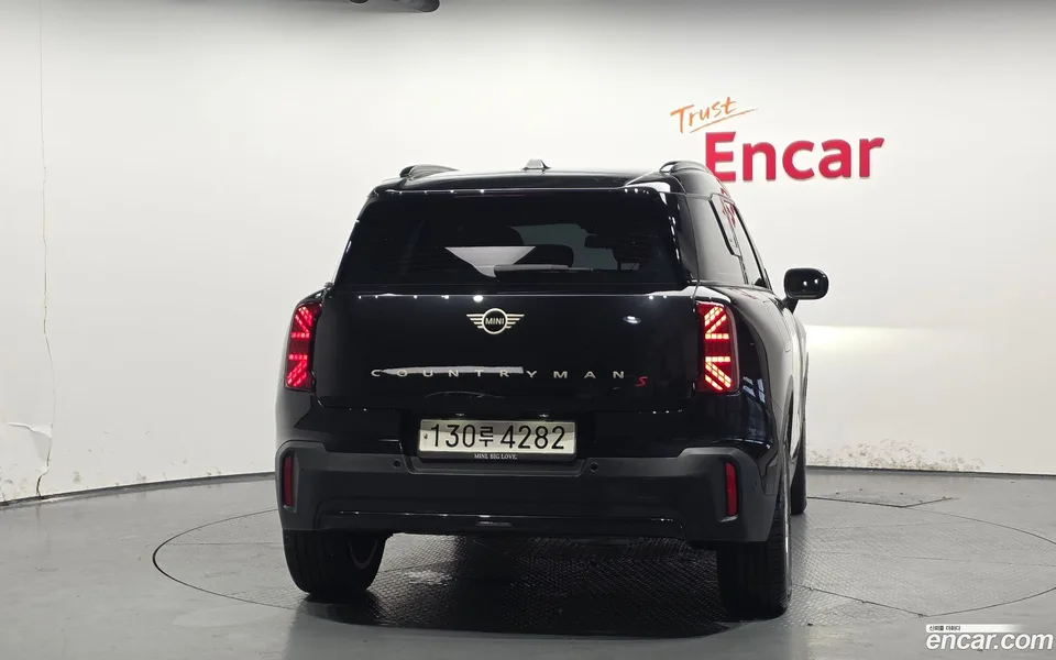 MINI Cooper S Countryman ALL4 2024 — миниатюра 4