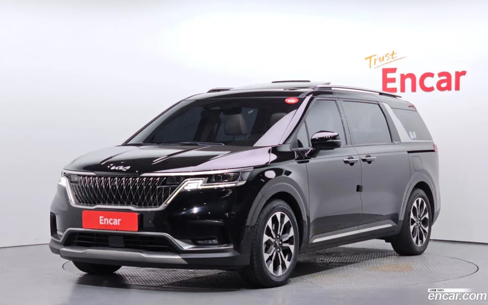 Kia Carnival 9 2022 — фото 1, купить с доставкой в Москву