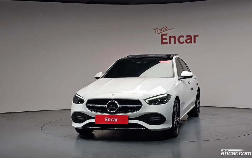 Mercedes-Benz C-Class C300 4MATIC 2023 — миниатюра 3