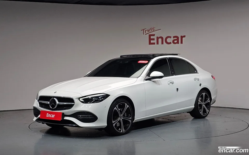 Mercedes-Benz C-Class C300 4MATIC 2023 — фото 1, купить с доставкой в Москву