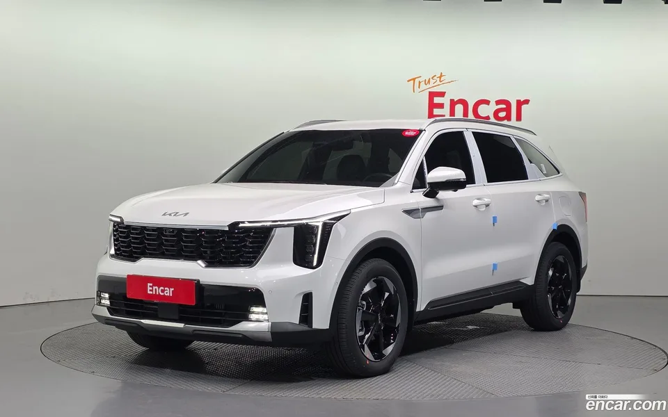 Kia Sorento HEV 1.6 2WD 2026 — фото 1, купить с доставкой в Москву