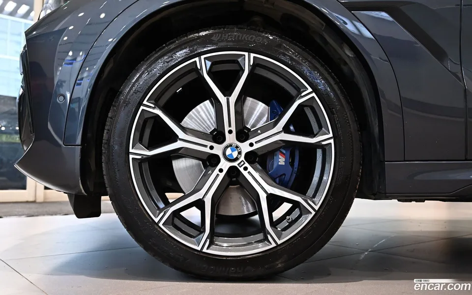 BMW X6 xDrive30d M 2022 — миниатюра 2