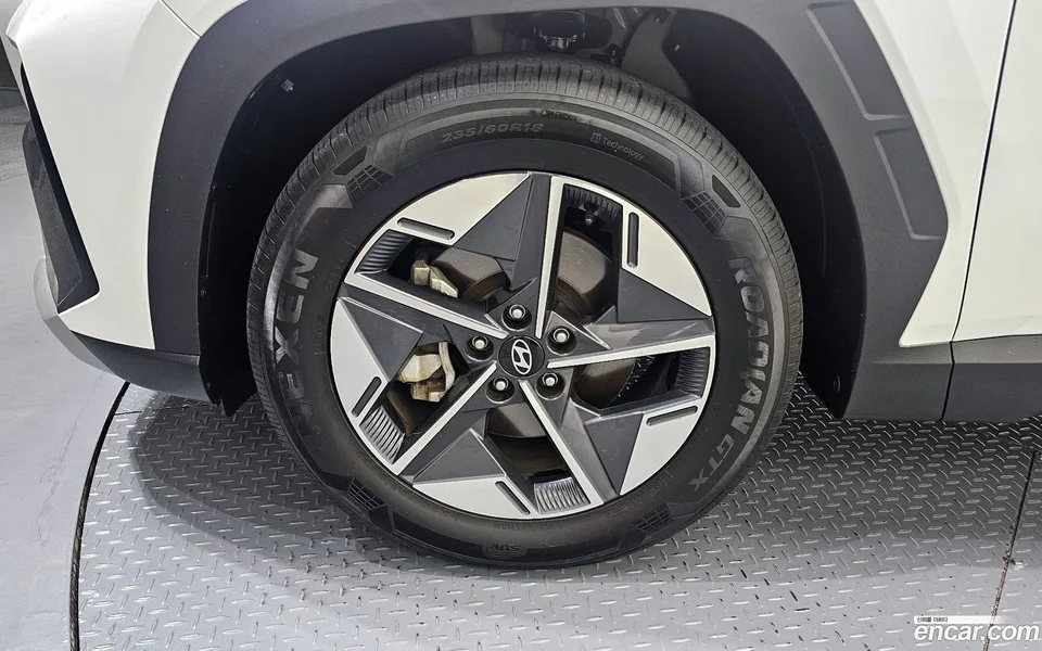 Hyundai Tucson NX4 1.6 2WD 2024 — миниатюра 2