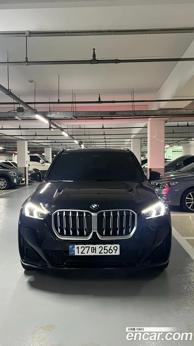 BMW X1 sDrive 20i M 2024 — фото 1, купить с доставкой в Москву